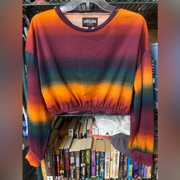 LOVE LOVE LOVE Half Top - Picture 1 of 2